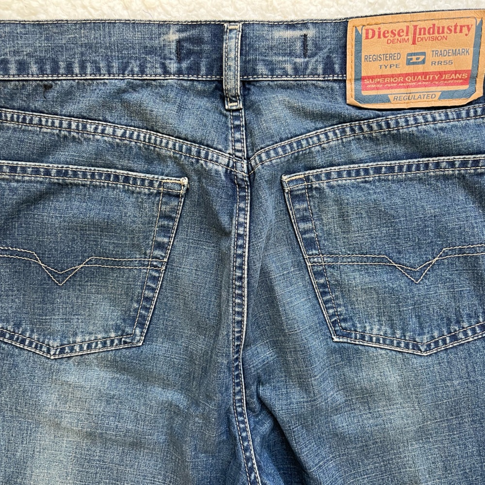 Mens Diesel Industry Blue Denim Jeans Medium Wash Size 32x28.5 - Picture 4 of 12